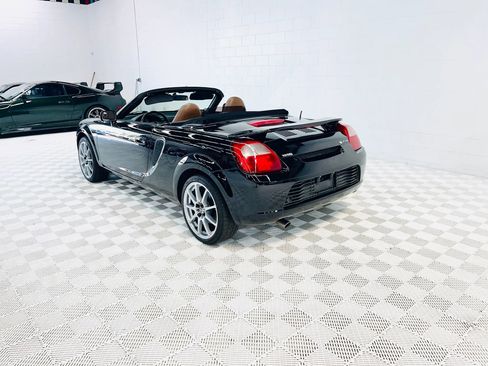 Used 2002 Toyota MR2 RWD image 14