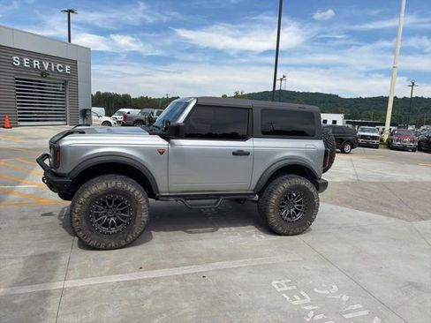 Used 2023 Ford Bronco Badlands AWD/4WD image 2