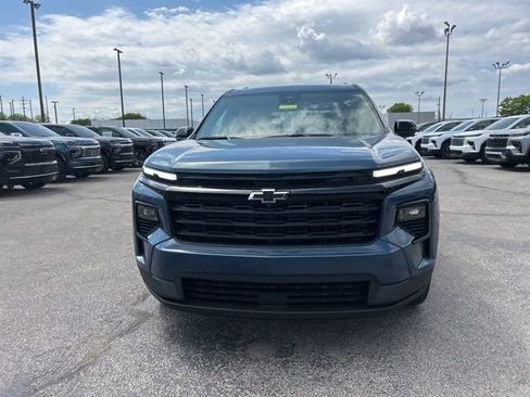 New 2026 Chevrolet Traverse LT w/ Midnight/Sport Edition FWD image 8