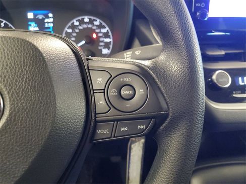 Certified 2023 Toyota Corolla LE image 21