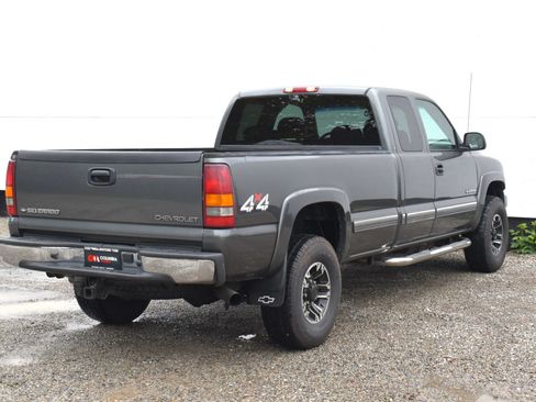 Used 2002 Chevrolet Silverado 2500 LS w/ Electrical Convenience Pkg AWD/4WD image 33