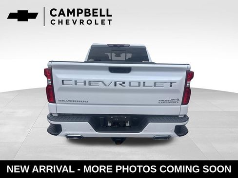 Used 2022 Chevrolet Silverado 1500 High Country w/ High Country Premium Package AWD/4WD image 4