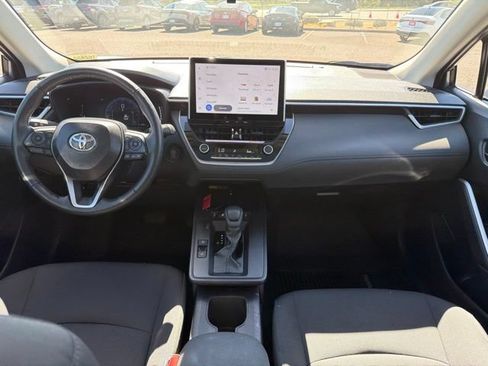 Used 2026 Toyota Corolla Cross LE w/ Moonroof Package AWD/4WD image 10