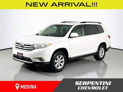 Used 2011 Toyota Highlander 4WD w/ Tech Pkg