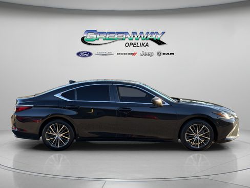 Used 2024 Lexus ES 350 w/ Premium Package FWD image 8