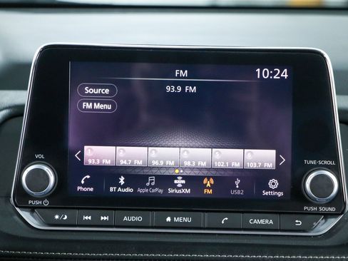 Used 2024 Nissan Rogue SV AWD/4WD image 19