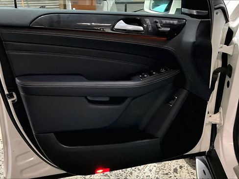 Used 2015 Mercedes-Benz ML 400 4MATIC image 22