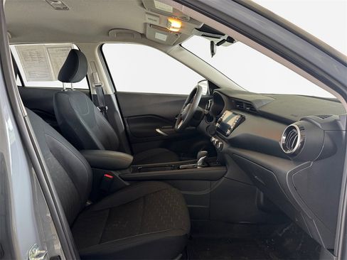 Used 2024 Nissan Kicks SV image 26