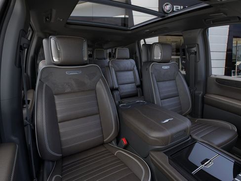 New 2026 GMC Yukon XL Denali Ultimate image 16