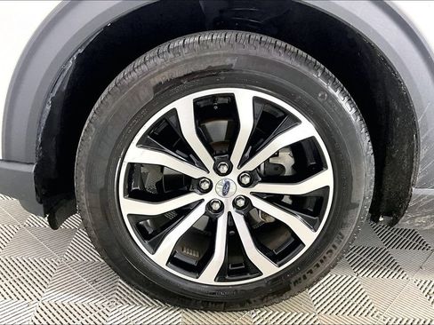 Used 2025 Ford Explorer ST-Line AWD/4WD image 7