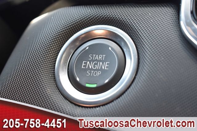 Used 2025 Chevrolet Colorado Z71 w/ Technology Package AWD/4WD image 41