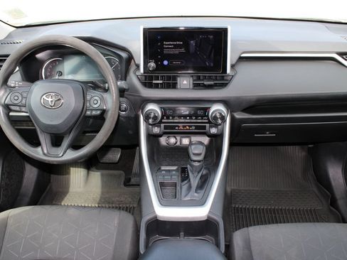 Used 2023 Toyota RAV4 XLE w/ Convenience Package FWD image 8