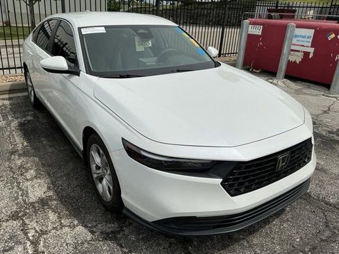 Used 2024 Honda Accord LX image 3
