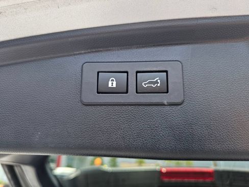 Used 2020 Subaru Outback Premium w/ Popular Package #1 AWD/4WD image 11