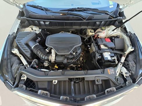 Used 2017 Cadillac XT5 Platinum w/ Driver Assist Package AWD/4WD image 19