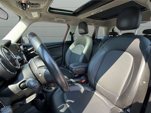 Used 2020 MINI Cooper 4-Door Hardtop w/ Storage Package FWD image 22