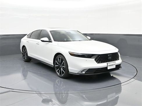 New 2025 Honda Accord Touring image 19