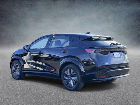 Used 2023 Nissan Ariya AWD image 6