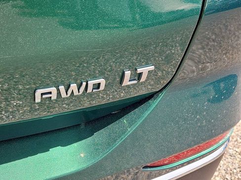 Used 2018 Chevrolet Equinox LT AWD/4WD image 12