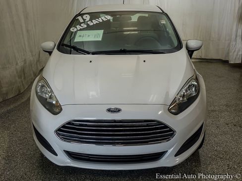 Used 2019 Ford Fiesta SE image 5