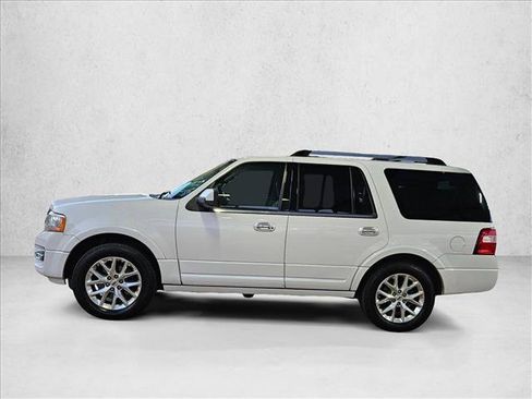 Used 2016 Ford Expedition Limited w/ Equipment Group 301A RWD image 8