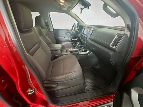 Used 2022 Nissan Frontier SV image 31