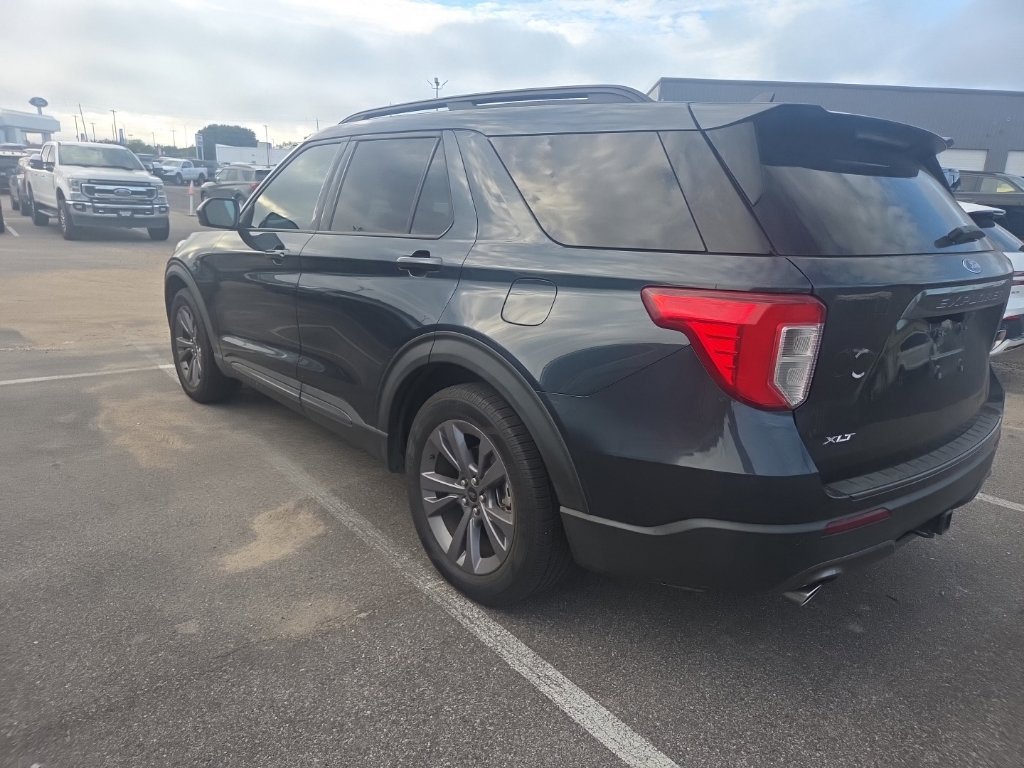 Used 2022 Ford Explorer XLT RWD image 6