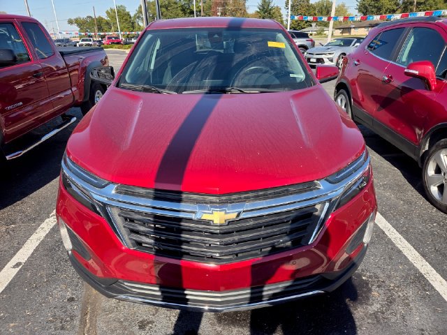 Used 2024 Chevrolet Equinox LT w/ LPO, Floor Liner Package FWD image 2