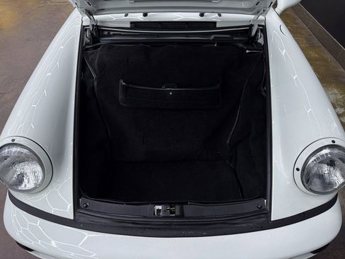 Used 1992 Porsche 911 Carrera image 38