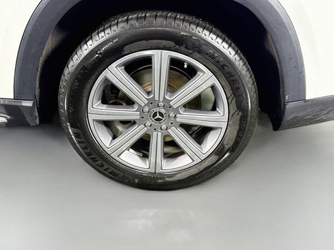 Used 2023 Mercedes-Benz GLS 450 4MATIC image 21