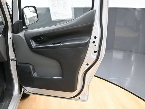 Used 2017 Chevrolet City Express LT w/ Technology Package FWD image 33