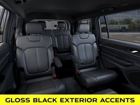 New 2025 Jeep Grand Cherokee L Limited w/ Black Appearance Package AWD/4WD image 15