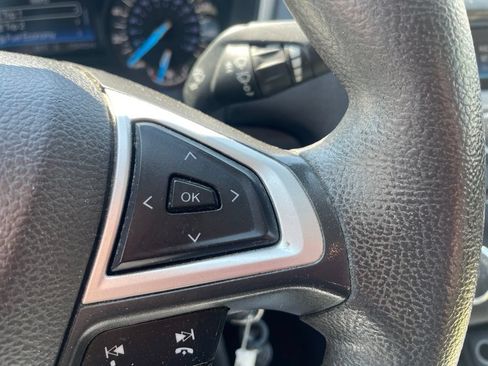 Used 2016 Ford Fusion SE FWD image 20