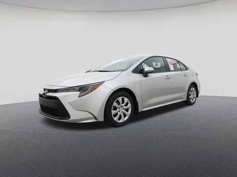 New 2026 Toyota Corolla LE image 17