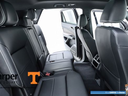 Used 2023 Volkswagen Atlas Cross Sport SE w/ Panoramic Sunroof Package image 39