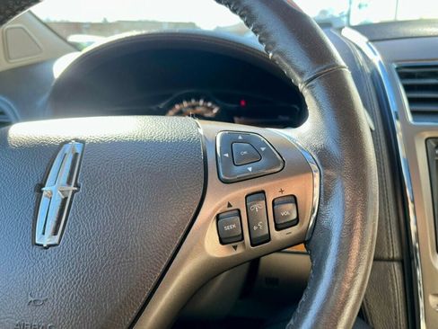 Used 2014 Lincoln MKX AWD w/ Equipment Group 102A image 18