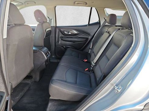 Used 2024 GMC Terrain SLE image 18