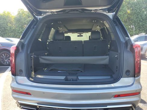 New 2025 Cadillac XT6 Luxury image 20