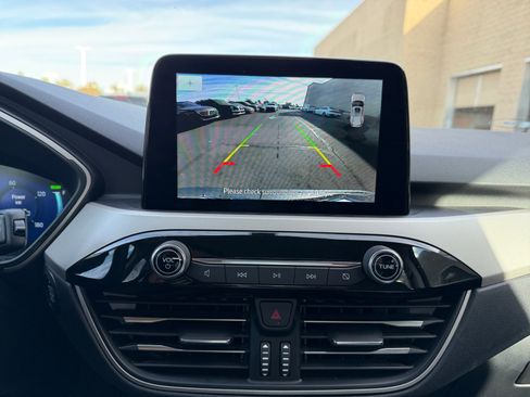 Used 2022 Ford Escape SEL w/ Technology Package image 29