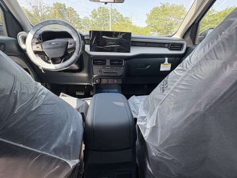 New 2026 Ford Maverick XLT image 18