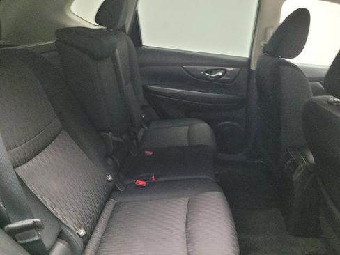 Used 2020 Nissan Rogue SV FWD image 19