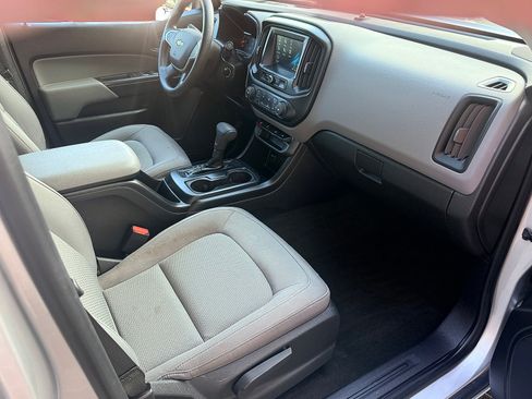 Used 2018 Chevrolet Colorado W/T w/ WT Convenience Package AWD/4WD image 23