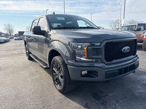 Used 2018 Ford F150 XLT w/ Equipment Group 302A Luxury image 4