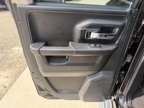 Used 2017 RAM 1500 Laramie AWD/4WD image 14