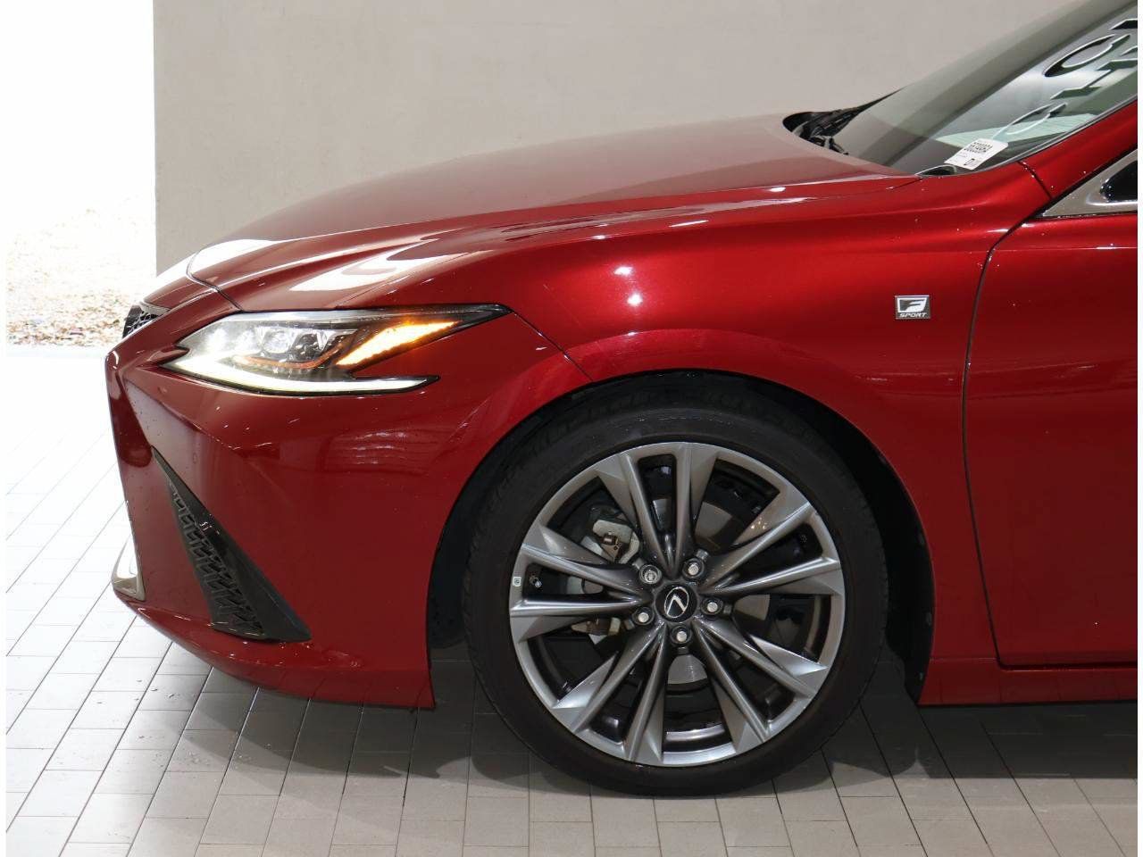 Used 2021 Lexus ES 250 F Sport w/ Accessory Package AWD/4WD image 4