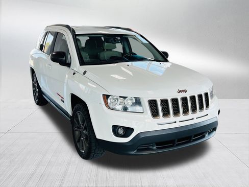 Used 2017 Jeep Compass 75th Anniversary w/ Power Value Group FWD image 4