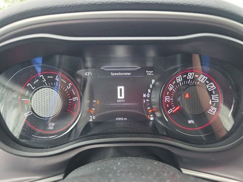 Used 2022 Dodge Challenger SXT w/ Driver Convenience Group AWD/4WD image 16