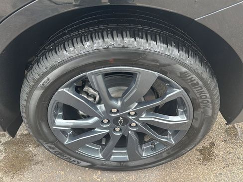 Used 2024 Chevrolet Equinox RS w/ LPO, Floor Liner Package AWD/4WD image 9