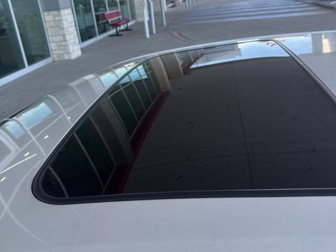 Used 2013 Toyota Avalon XLE Touring image 5