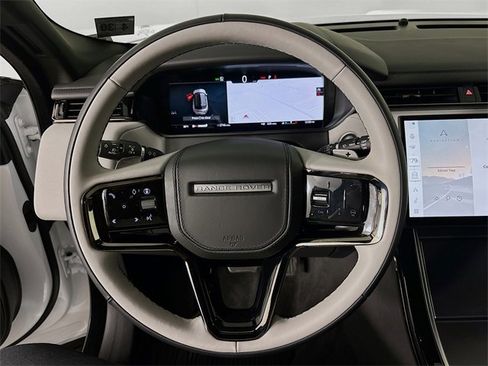 Used 2026 Land Rover Range Rover Velar Dynamic SE image 12